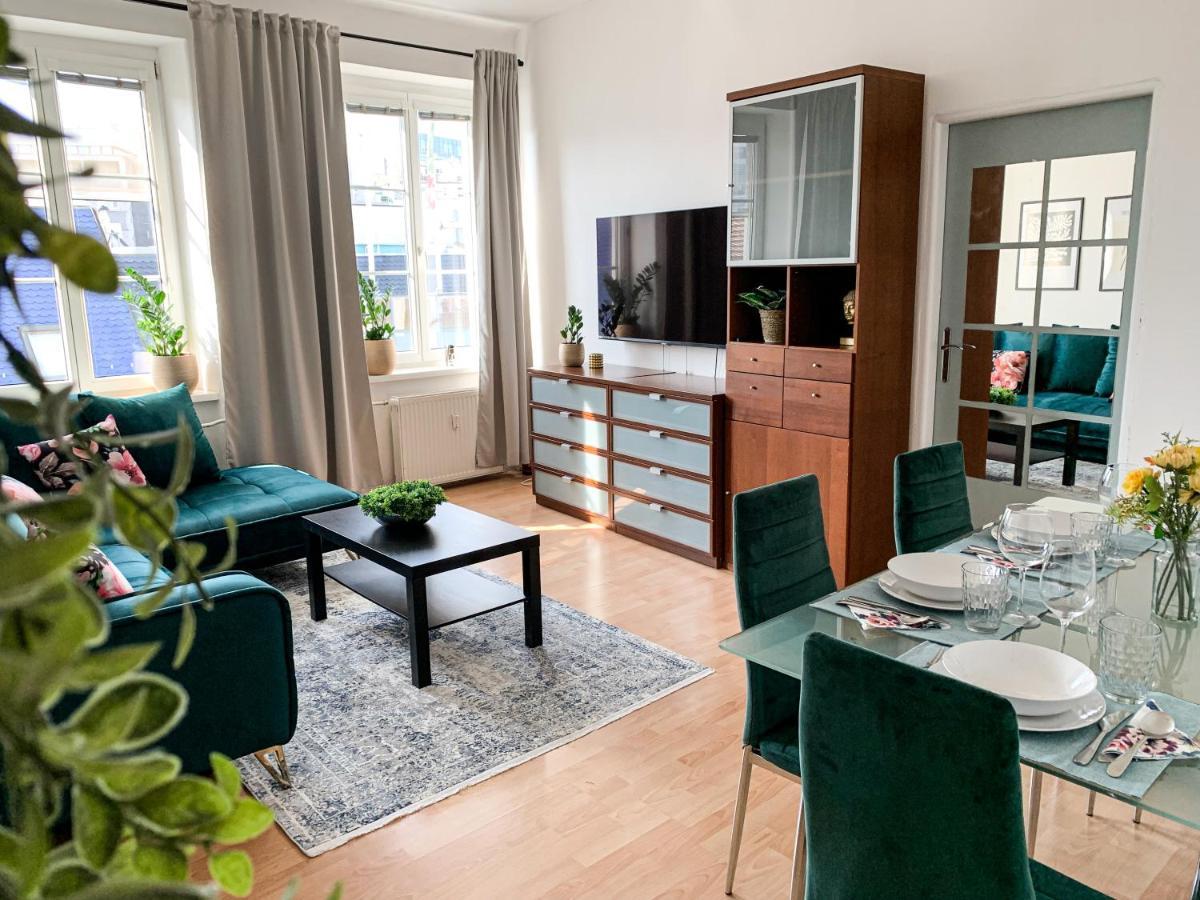 Cozy Downtown City Living Pressburg Exterior foto