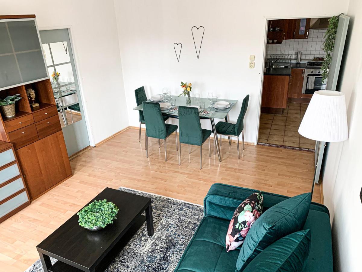 Cozy Downtown City Living Pressburg Exterior foto